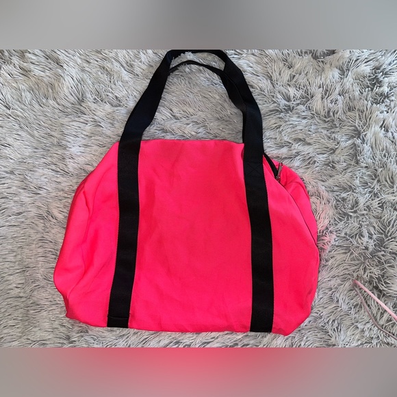 Victoria secret pink duffle bag - Picture 5 of 8